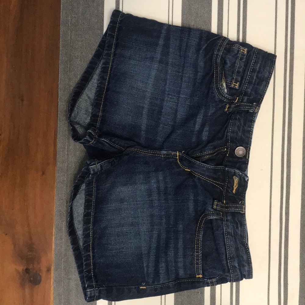 Girls old navy jean shorts.